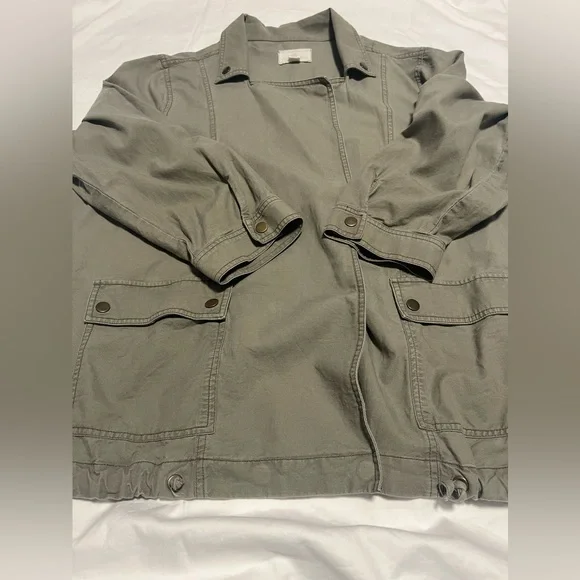 CASLON Women”s Olive Green Long Roll Tab Sleeve Snap Buttons Jacket Size 14W - Picture 14 of 15